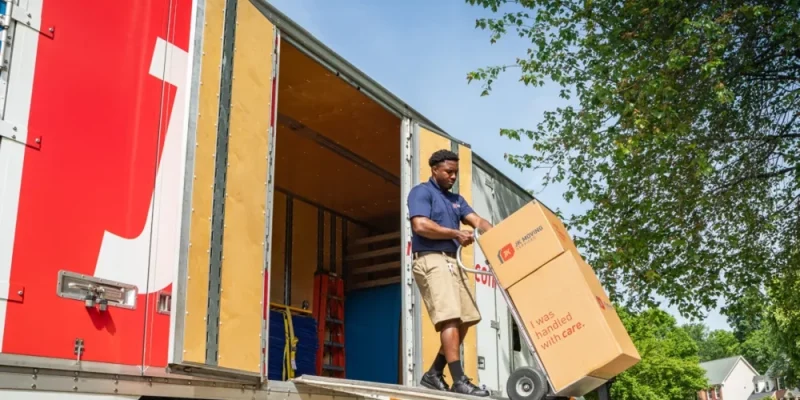 jk-moving-hero-loading-truck-1000x688-1-aspect-ratio-1000-688-6